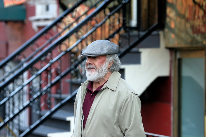 Actor Dustin Hoffman, wearing a beard and newsboy cap, films 'The Meyerowitz Stories' in East Village